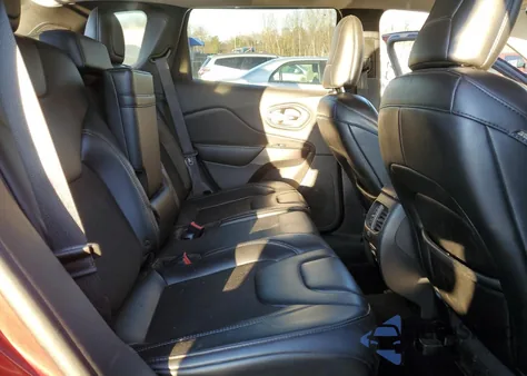 2019 Jeep Cherokee Latitude Plus from USA, damaged, VIN 1C4PJMLB0KD311018